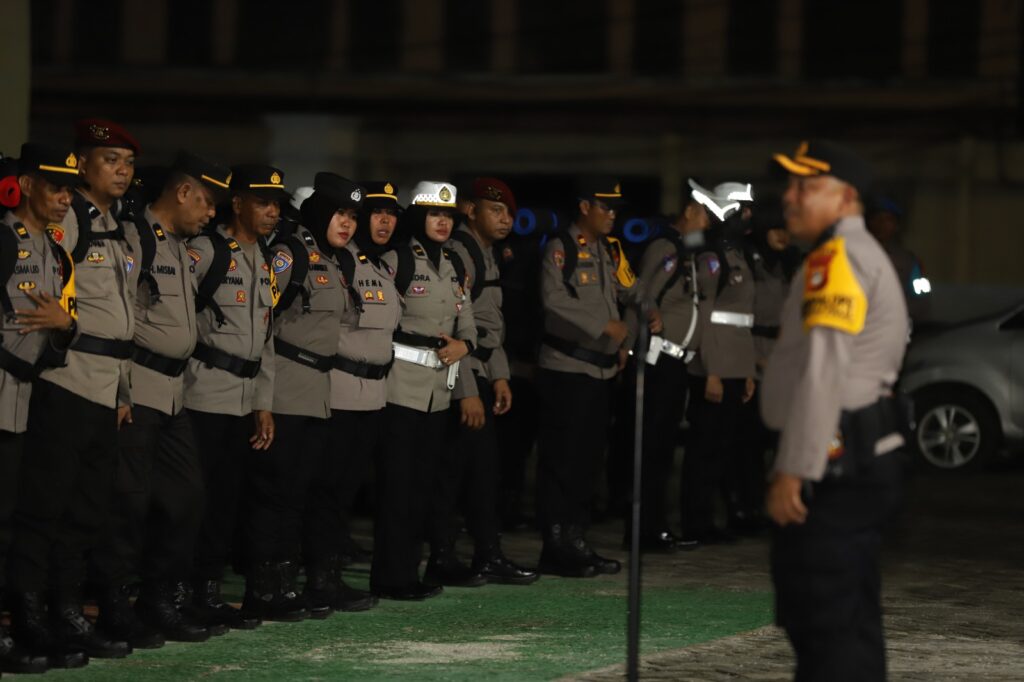 Kabag Ops Polres Gowa Pimpin Apel Pengecekan Kesiapan Perlengkapan 654 Personel PAM Pemungutan Suara