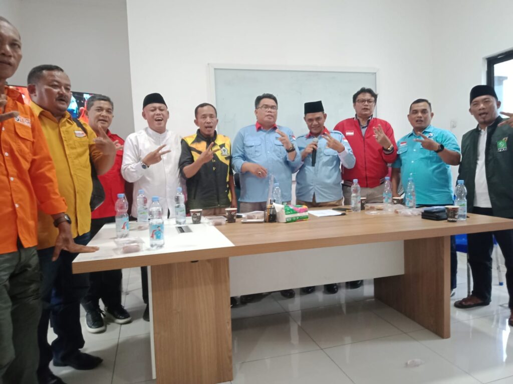 Tim Pemenangan Asri Ludin-Lom Lom Deklarasi Kemenangan : Partai Pendukung Akan Lakukan Pengawasan Ketat di PSS dan PSL