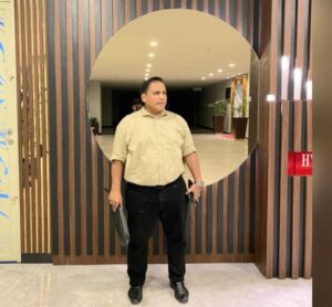 Dr.KHOMAINI,S.E.,S.H.,M.H.,CPArb : Asas Dominus Litis Harus Mengedepankan Kehati-hatian dan Keteguhan